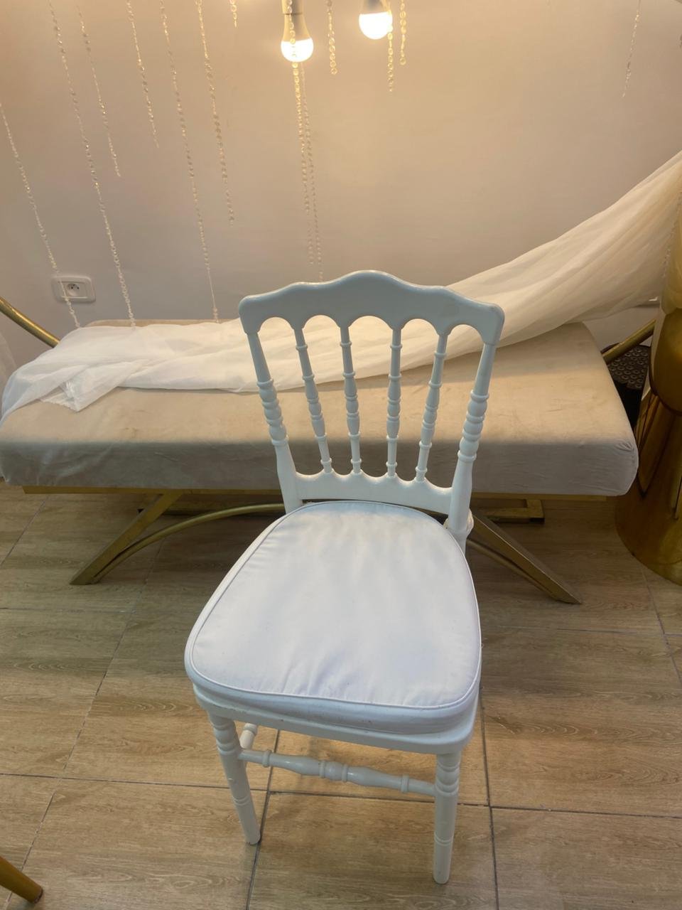 Chaise B